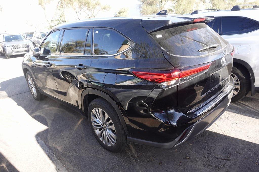 used 2023 Toyota Highlander car, priced at $42,588