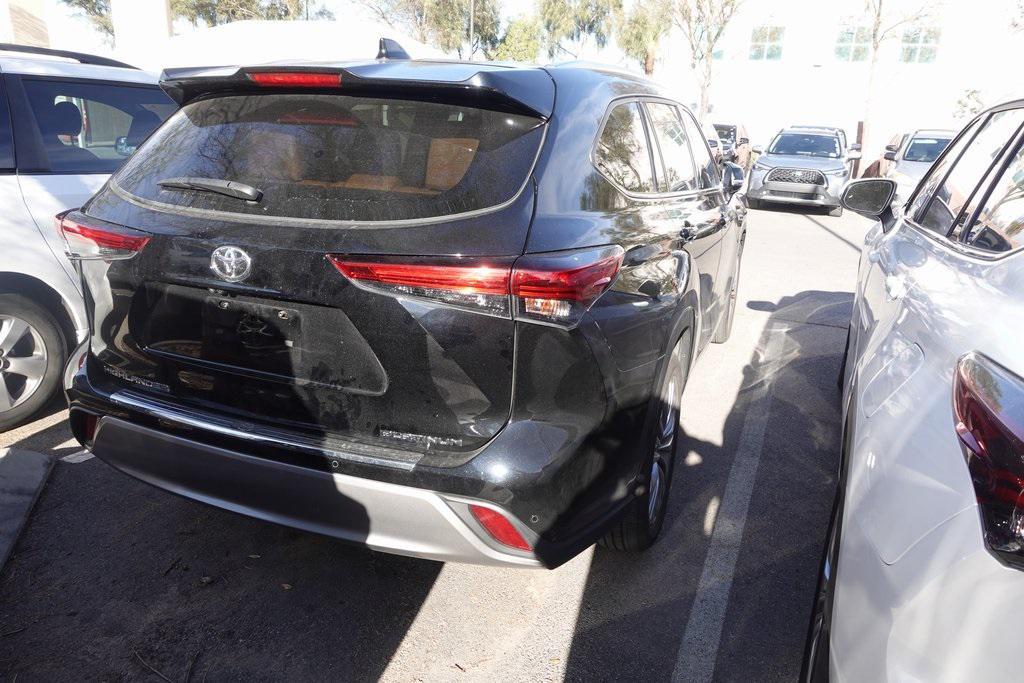 used 2023 Toyota Highlander car, priced at $42,588