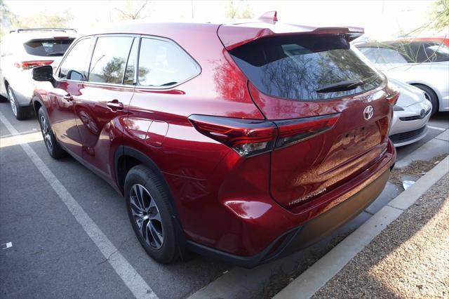 used 2021 Toyota Highlander car, priced at $36,988