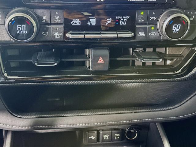 used 2021 Toyota Highlander car, priced at $39,488