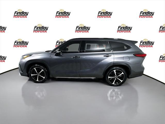 used 2021 Toyota Highlander car, priced at $39,488