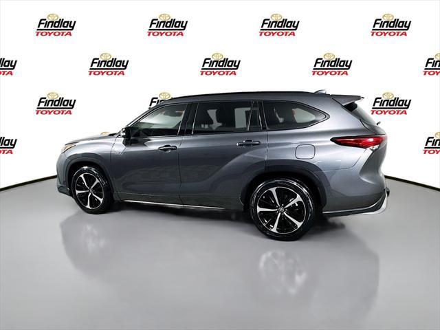 used 2021 Toyota Highlander car, priced at $39,488