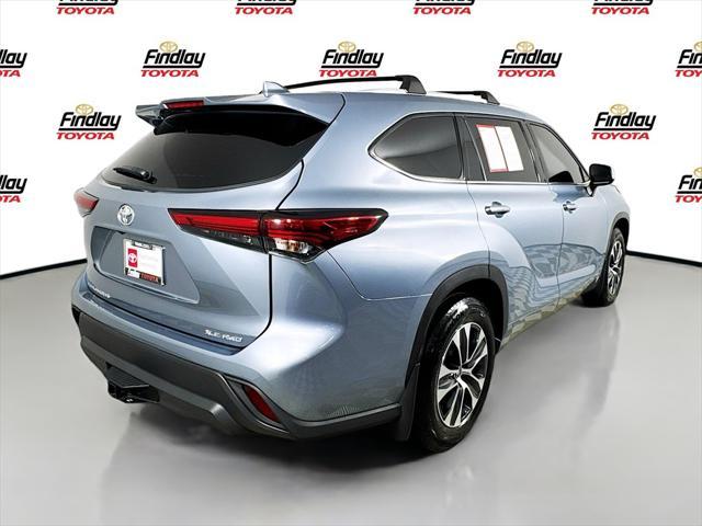 used 2022 Toyota Highlander car, priced at $38,828