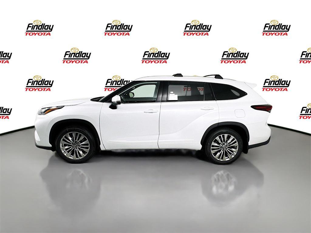 new 2025 Toyota Highlander car, priced at $58,097