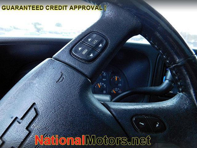 used 2006 Chevrolet Avalanche car, priced at $4,495