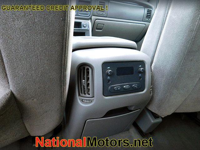 used 2006 Chevrolet Avalanche car, priced at $4,495