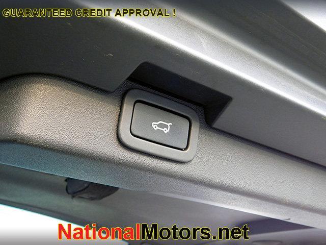 used 2020 Land Rover Discovery car, priced at $22,500