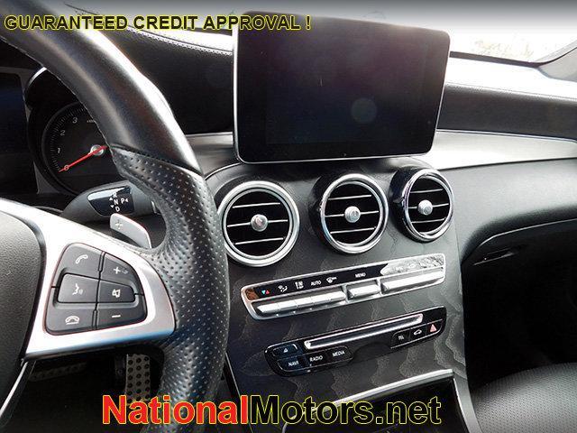 used 2019 Mercedes-Benz GLC 300 car