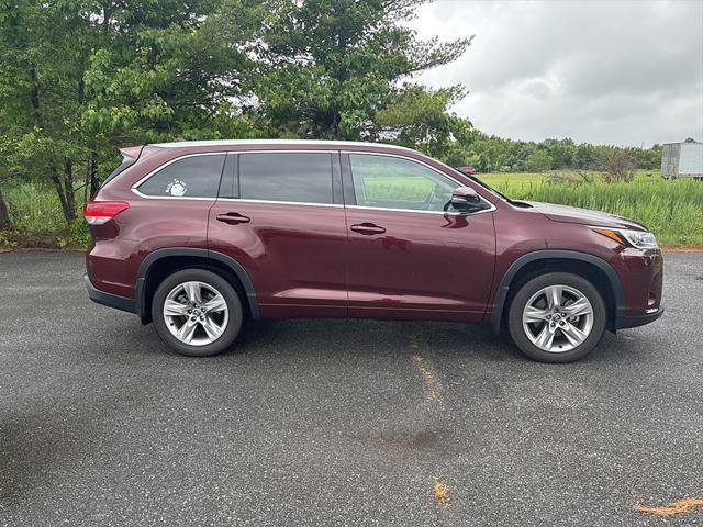 used 2018 Toyota Highlander car, priced at $28,500