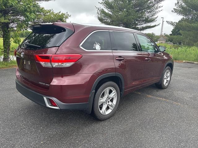 used 2018 Toyota Highlander car, priced at $28,500