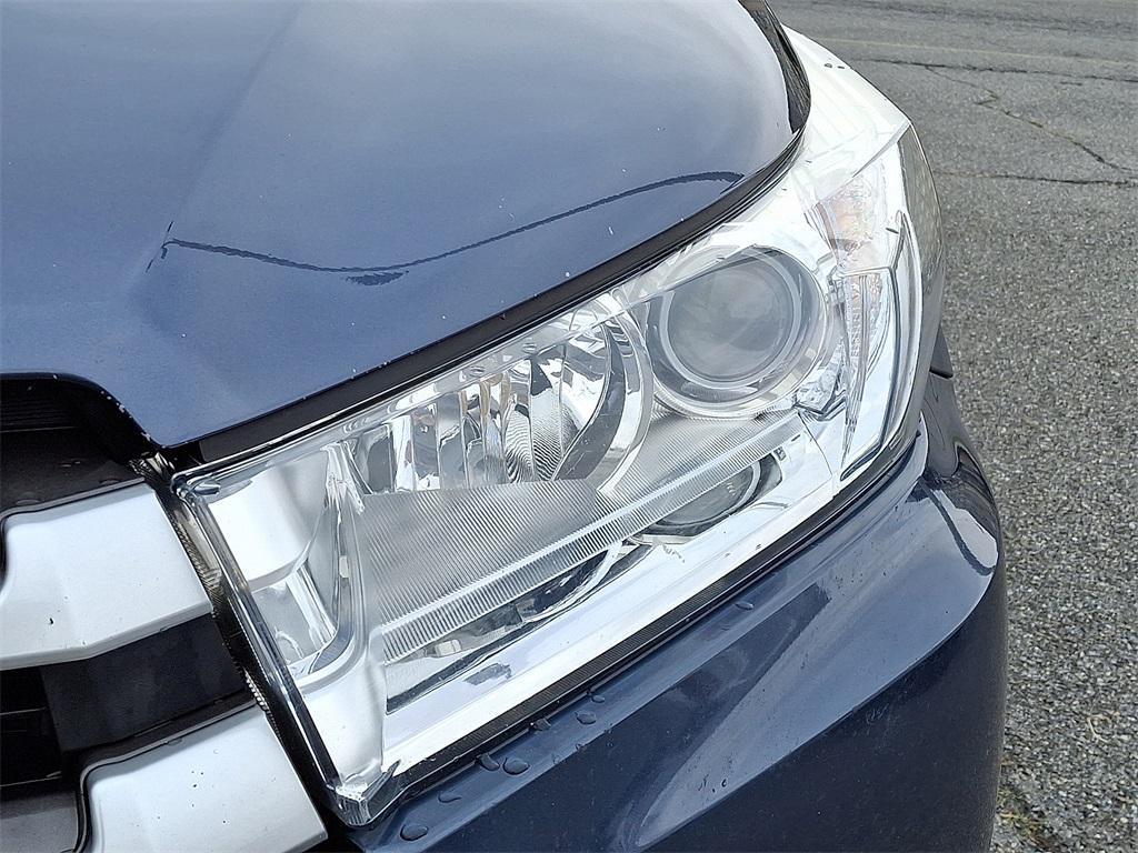 used 2018 Toyota Highlander car, priced at $24,000