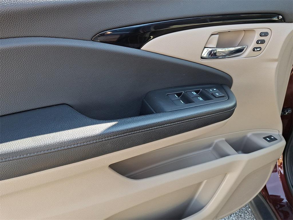 used 2019 Honda Pilot car, priced at $28,700