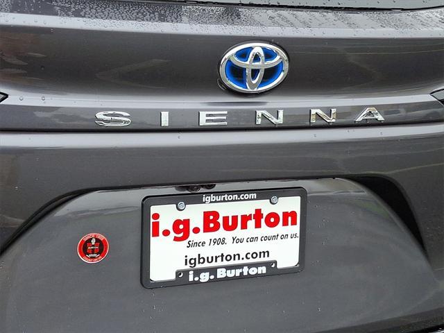new 2025 Toyota Sienna car, priced at $60,685