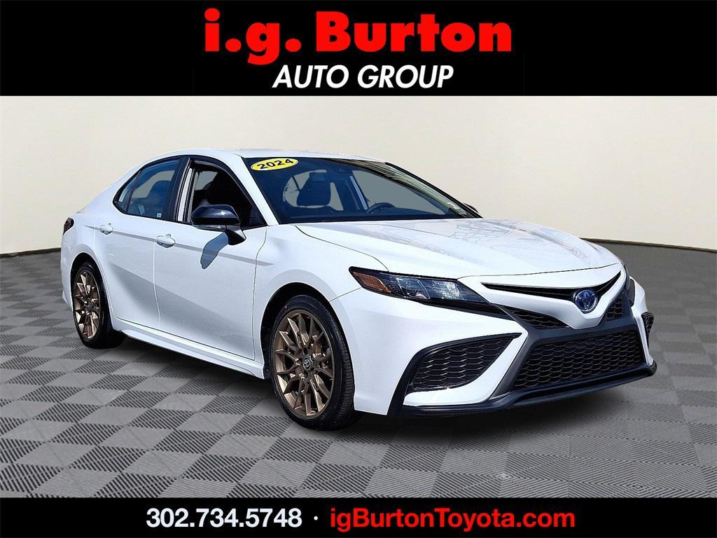 used 2024 Toyota Camry Hybrid car, priced at $28,500