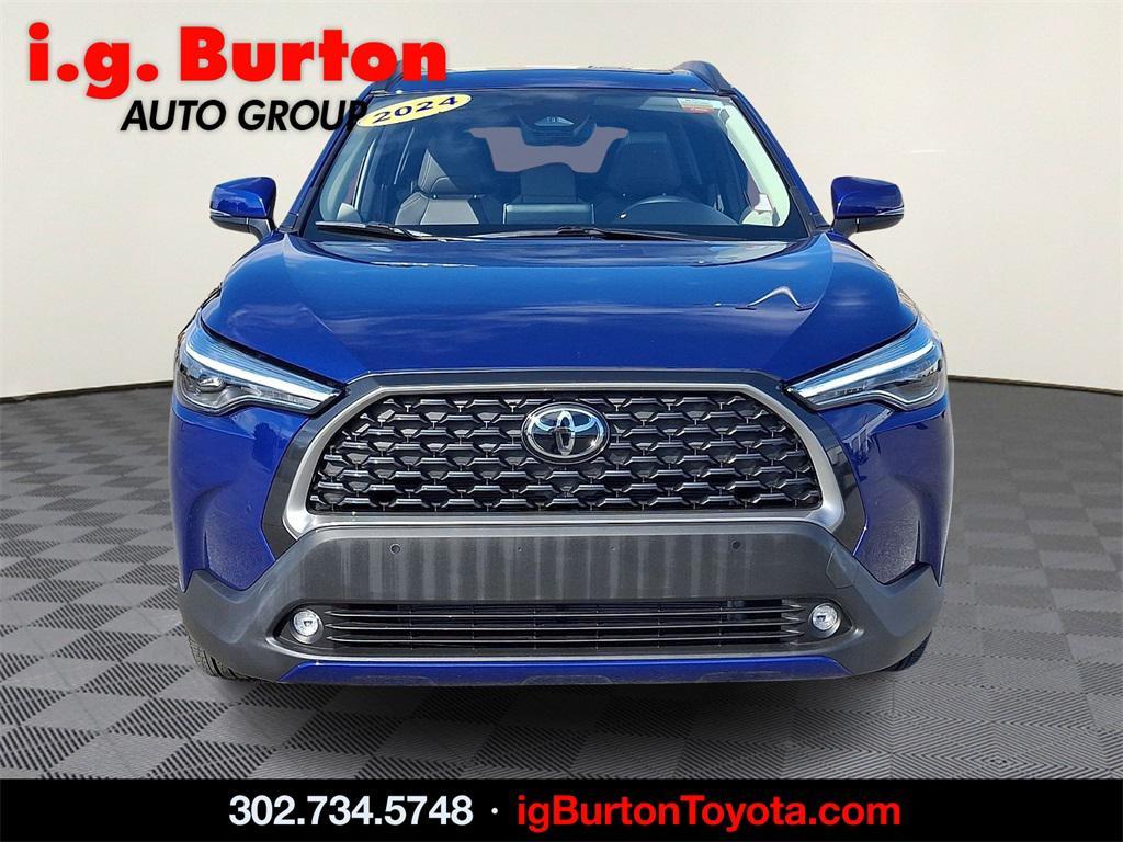 used 2024 Toyota Corolla Cross car, priced at $31,000