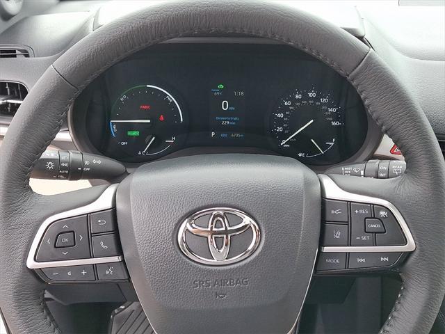used 2023 Toyota Sienna car, priced at $48,900