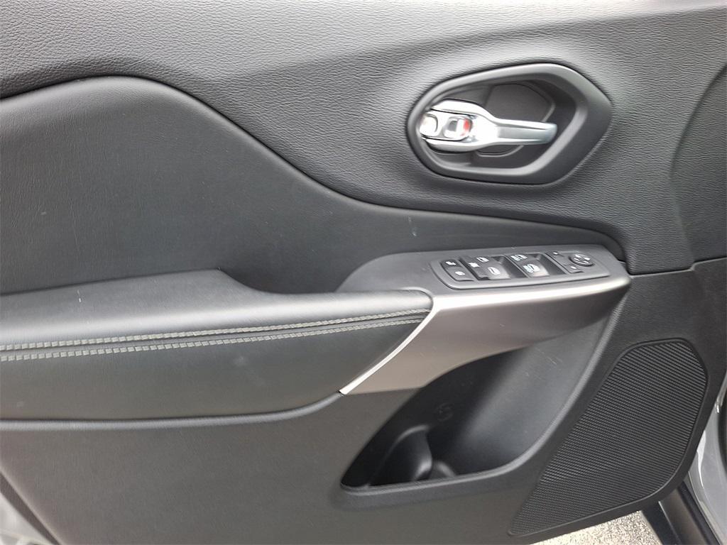 used 2021 Jeep Cherokee car, priced at $24,400