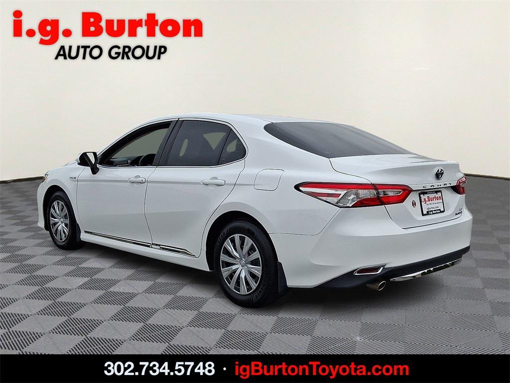 used 2018 Toyota Camry Hybrid car, priced at $18,800