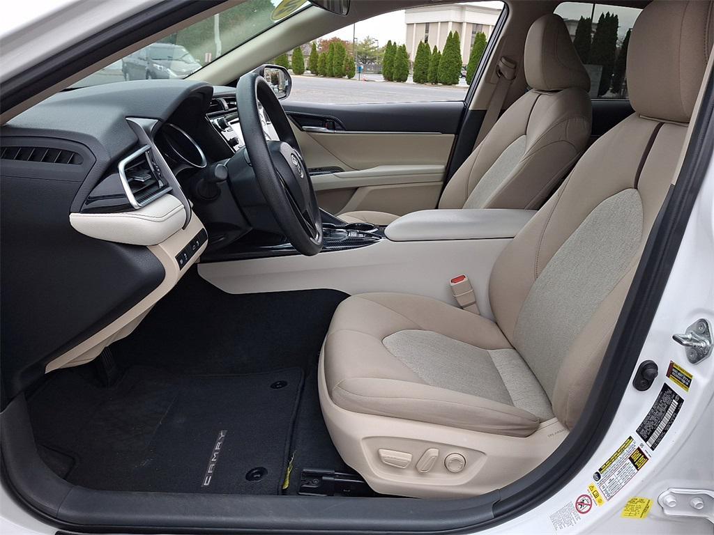 used 2018 Toyota Camry Hybrid car, priced at $18,800