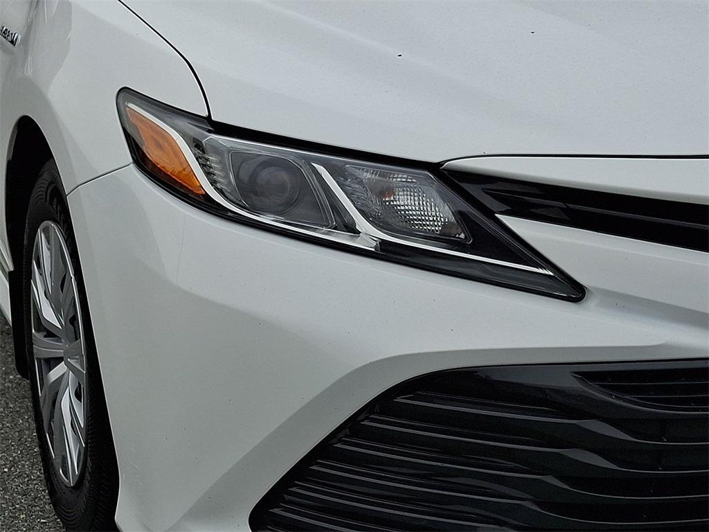 used 2018 Toyota Camry Hybrid car, priced at $18,800