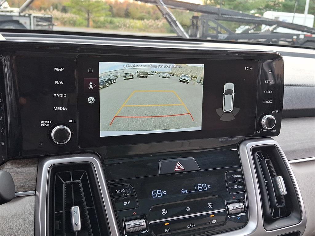 used 2023 Kia Sorento car, priced at $30,300