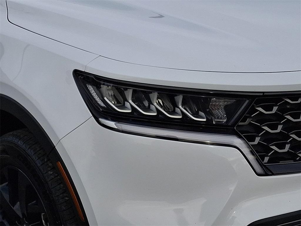 used 2023 Kia Sorento car, priced at $30,300