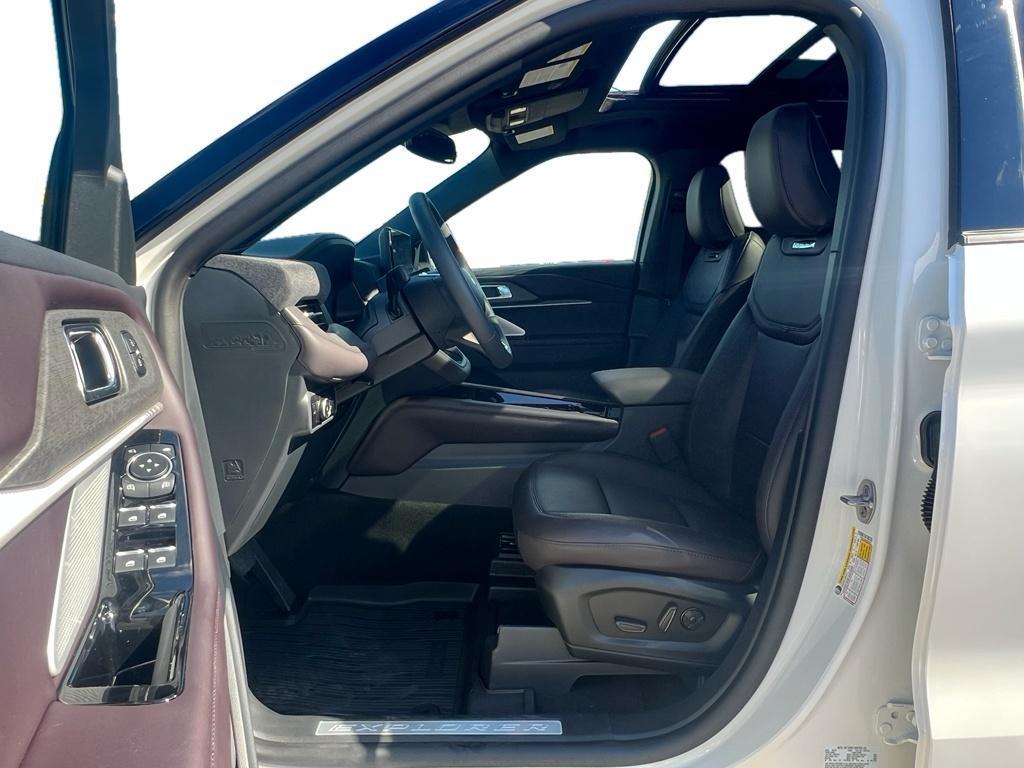 new 2025 Ford Explorer car, priced at $60,965