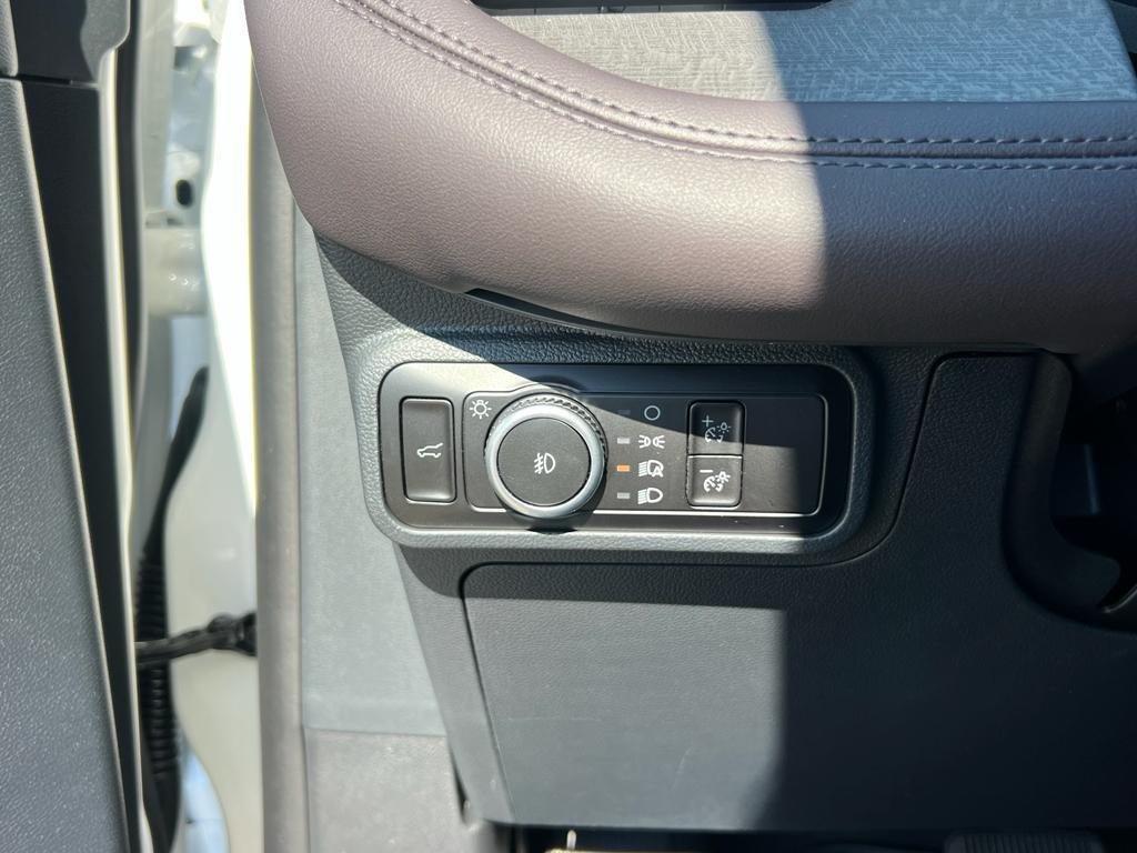 new 2025 Ford Explorer car, priced at $60,965