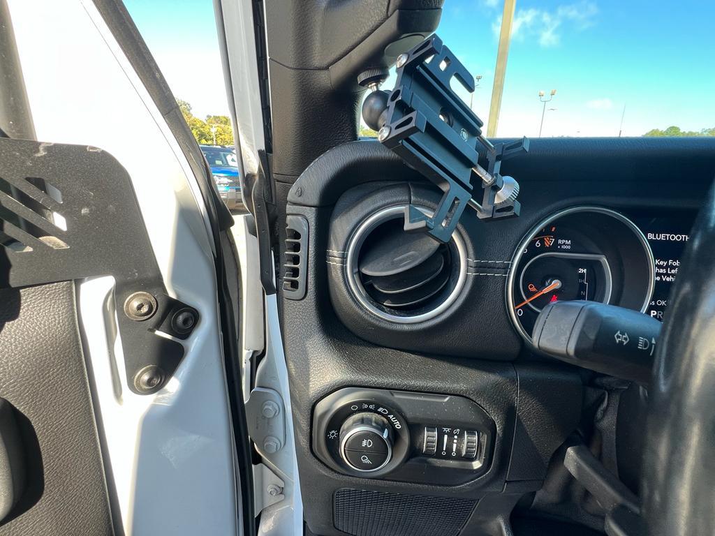 used 2020 Jeep Gladiator car, priced at $31,495