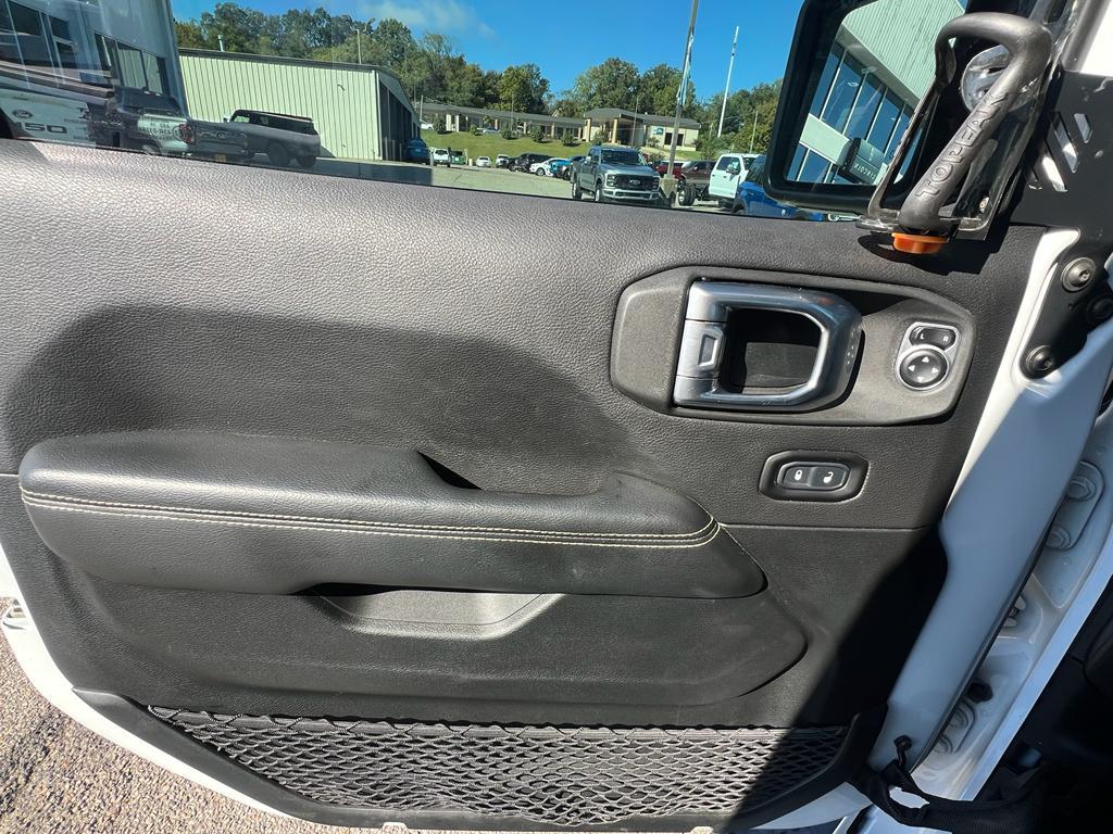 used 2020 Jeep Gladiator car, priced at $31,495