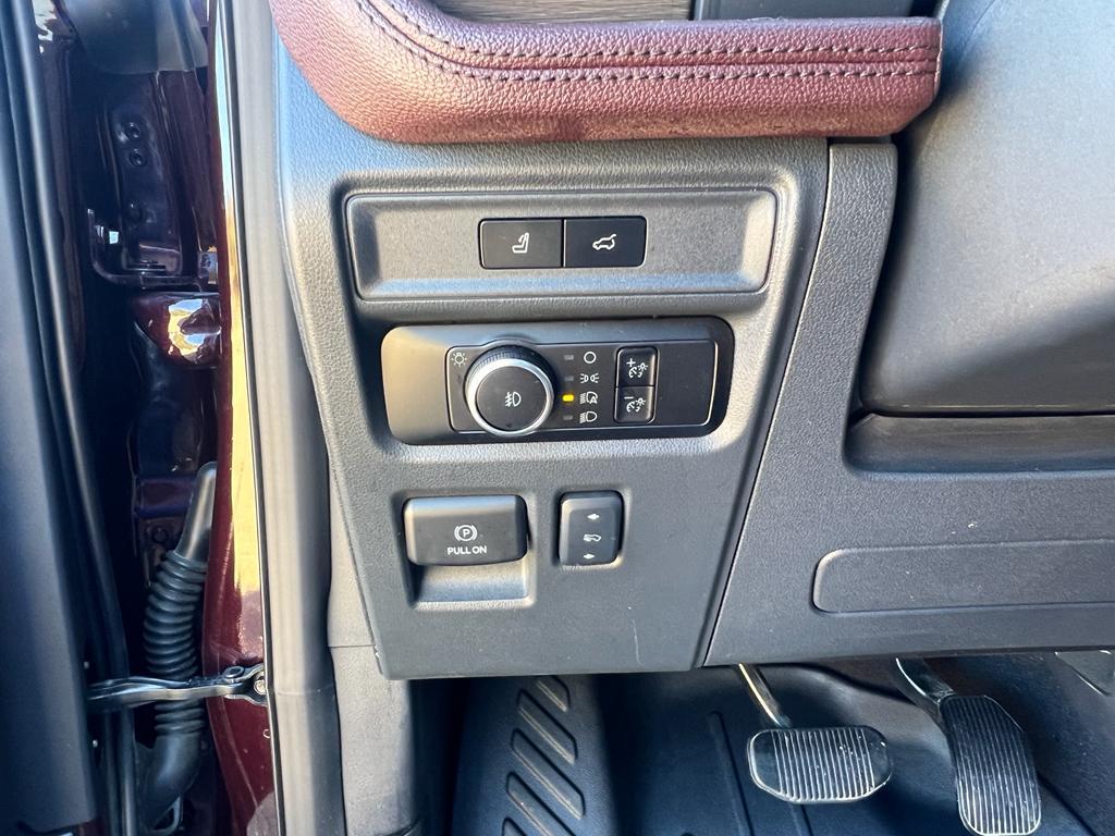 used 2023 Ford Expedition car, priced at $45,499