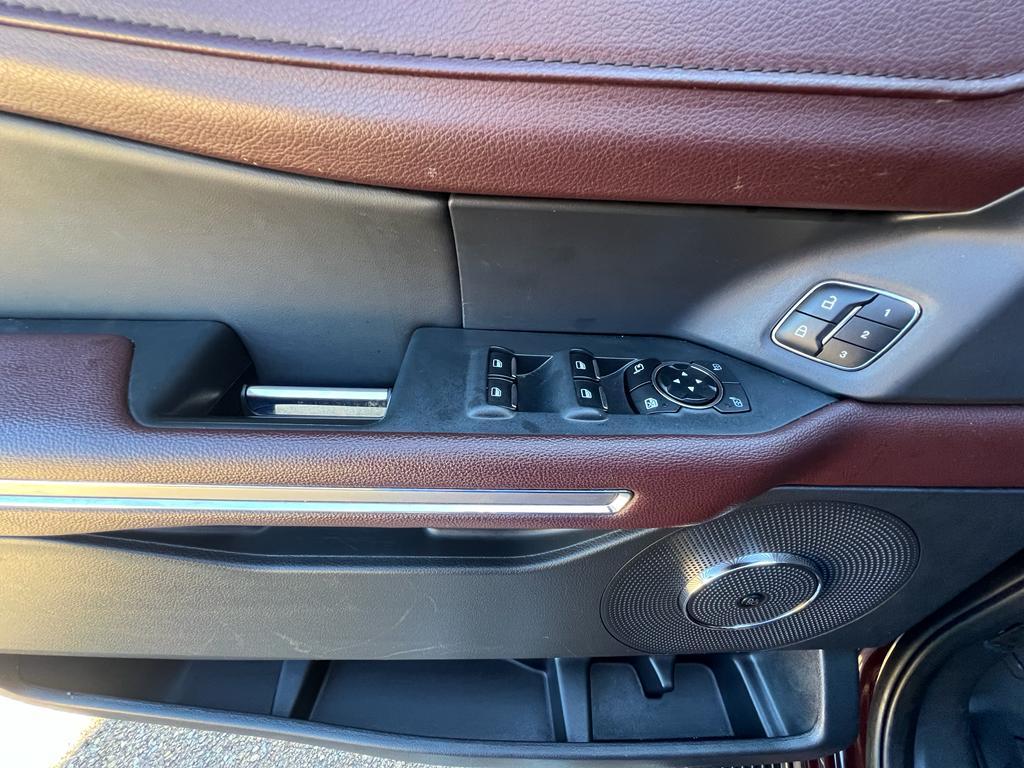 used 2023 Ford Expedition car, priced at $45,499