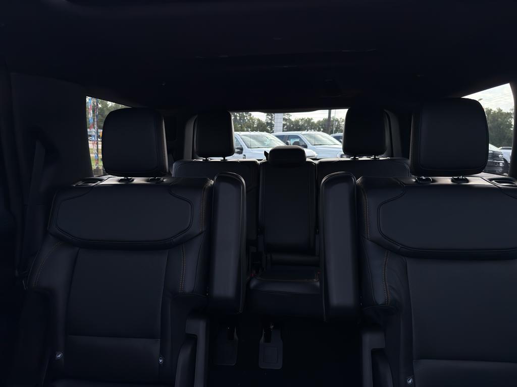 new 2025 Ford Expedition car, priced at $85,185