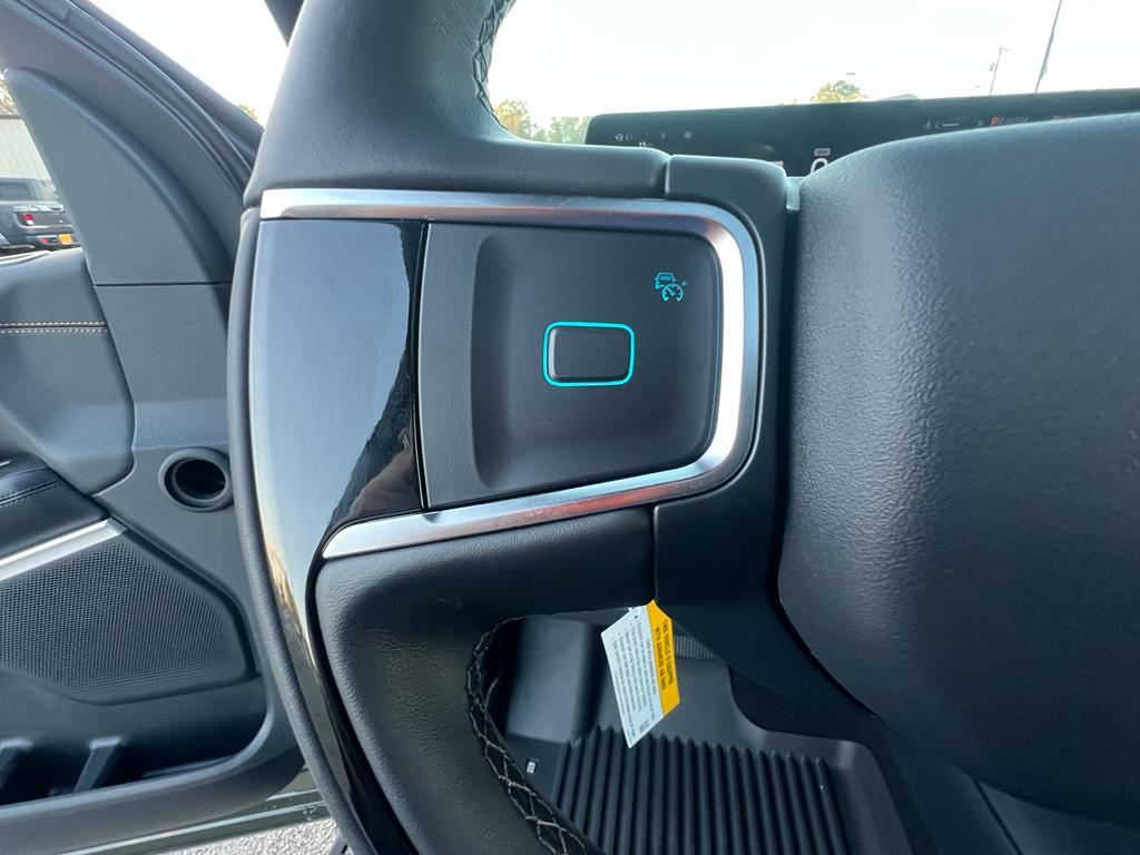 new 2025 Ford Expedition car, priced at $85,185