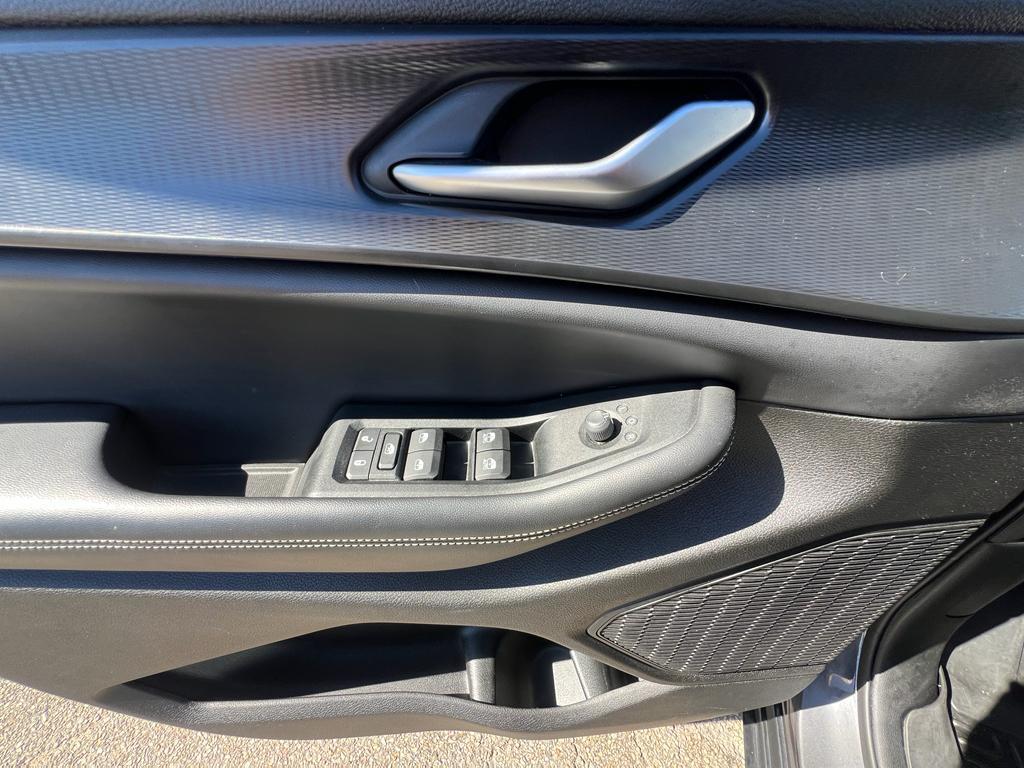 used 2023 Jeep Grand Cherokee L car, priced at $33,200