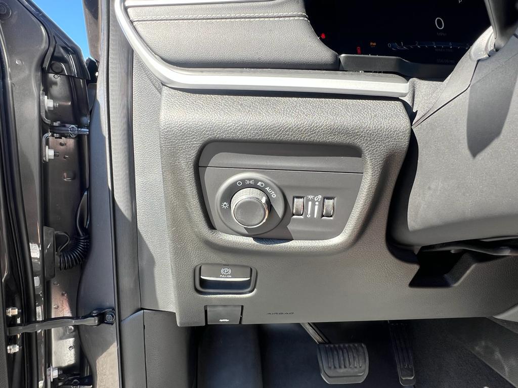 used 2023 Jeep Grand Cherokee L car, priced at $33,200