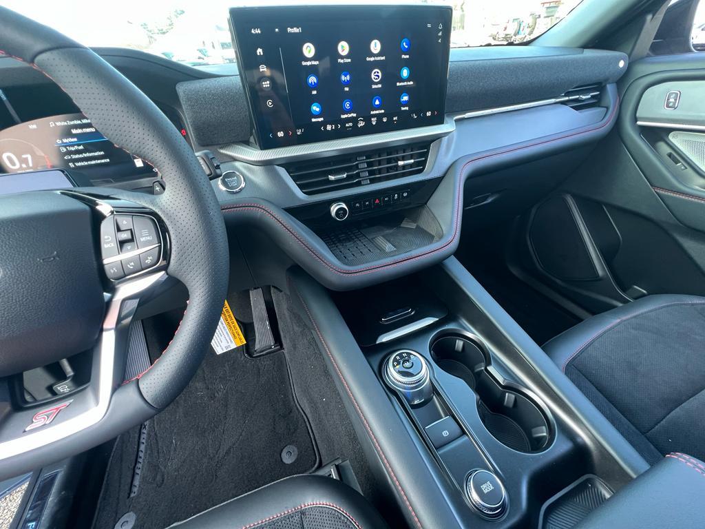 new 2025 Ford Explorer car, priced at $62,355