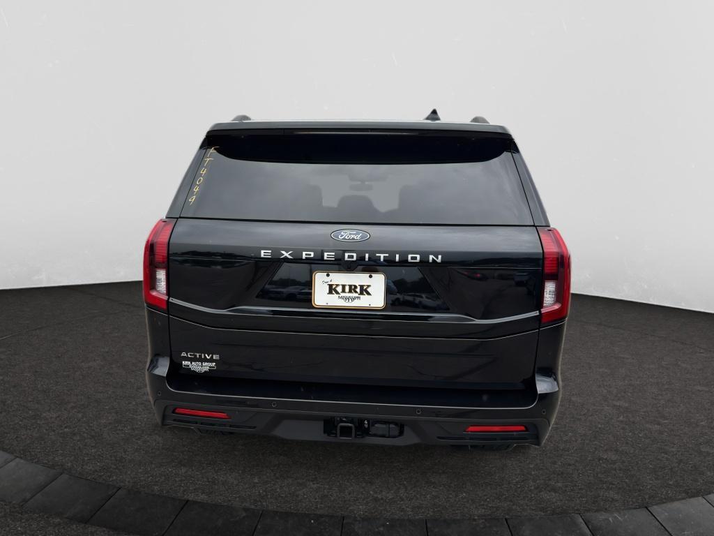new 2025 Ford Expedition car, priced at $73,130