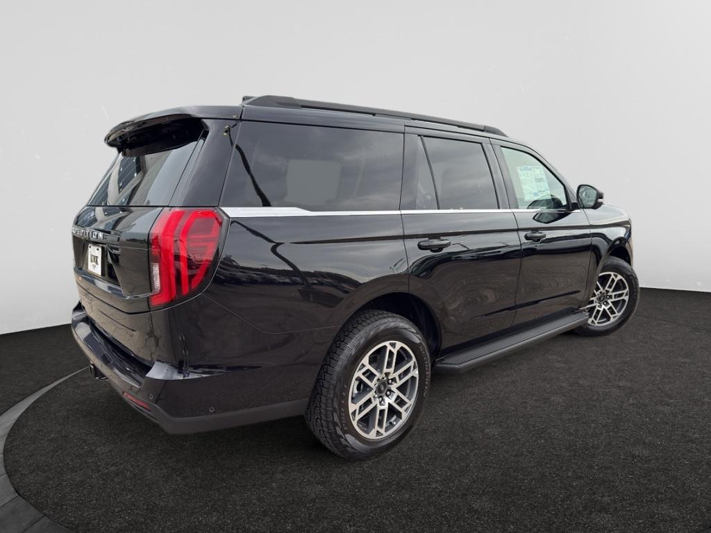 new 2025 Ford Expedition car, priced at $73,130