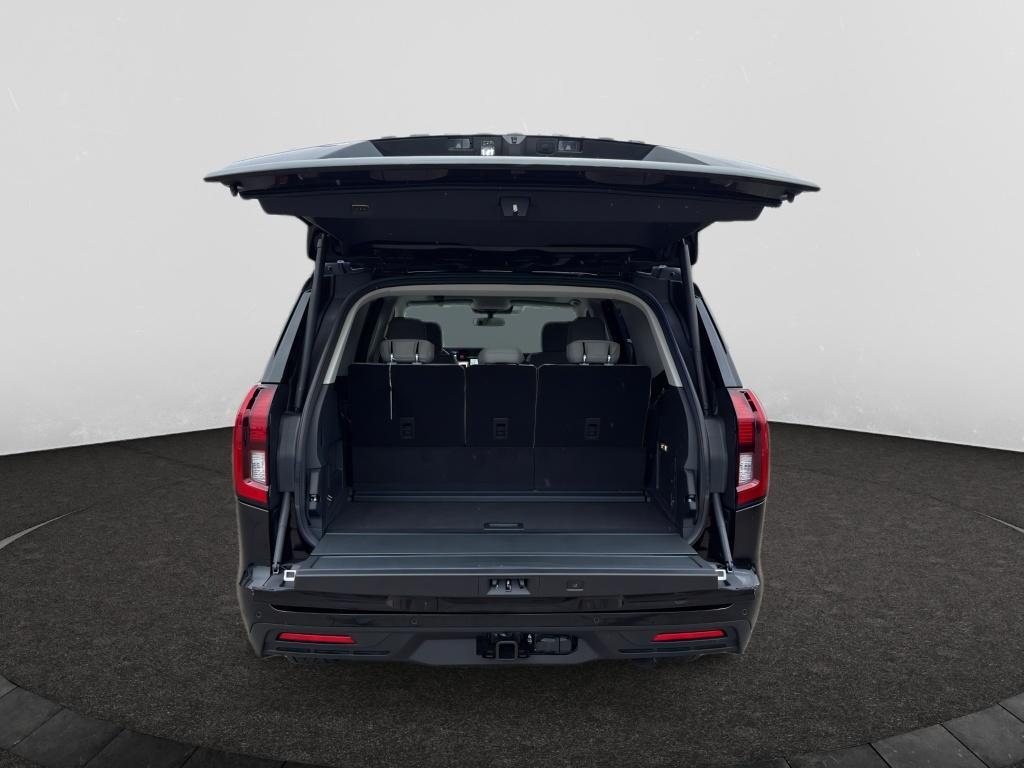 new 2025 Ford Expedition car, priced at $73,130