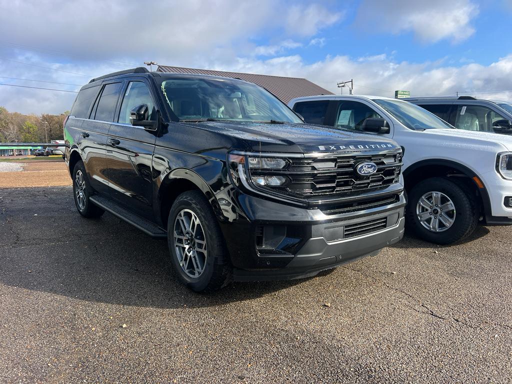 new 2025 Ford Expedition car, priced at $73,585