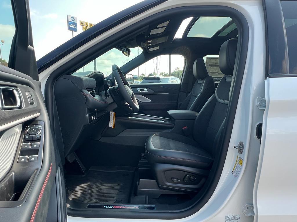 new 2025 Ford Explorer car, priced at $64,575