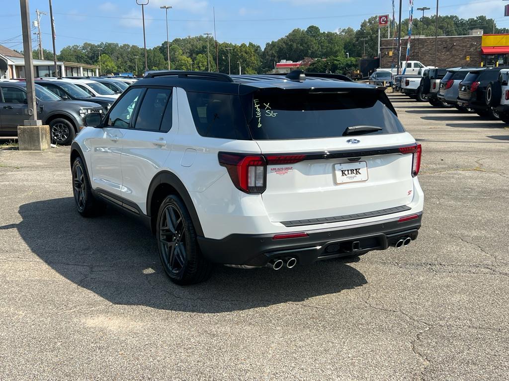 new 2025 Ford Explorer car, priced at $64,575