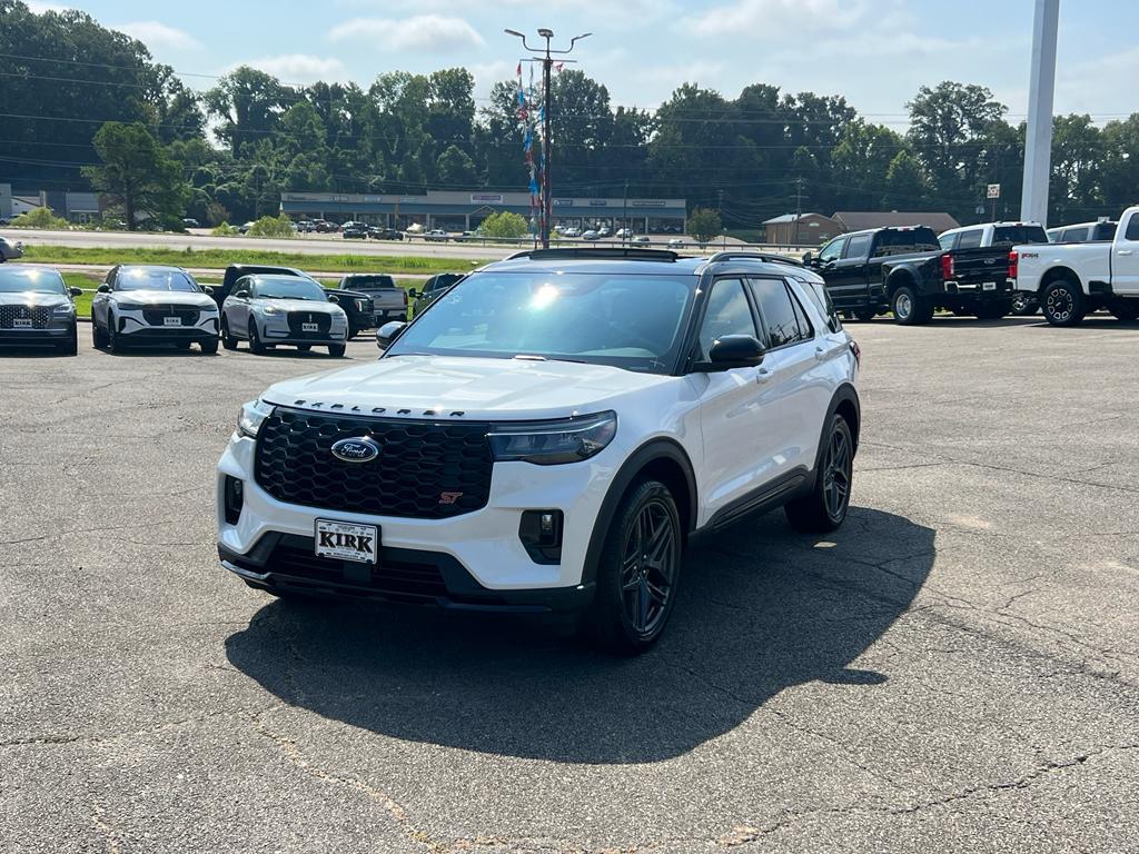 new 2025 Ford Explorer car, priced at $64,575