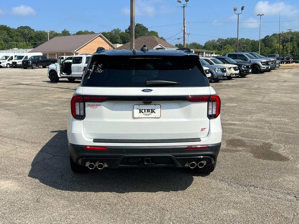 new 2025 Ford Explorer car, priced at $64,575