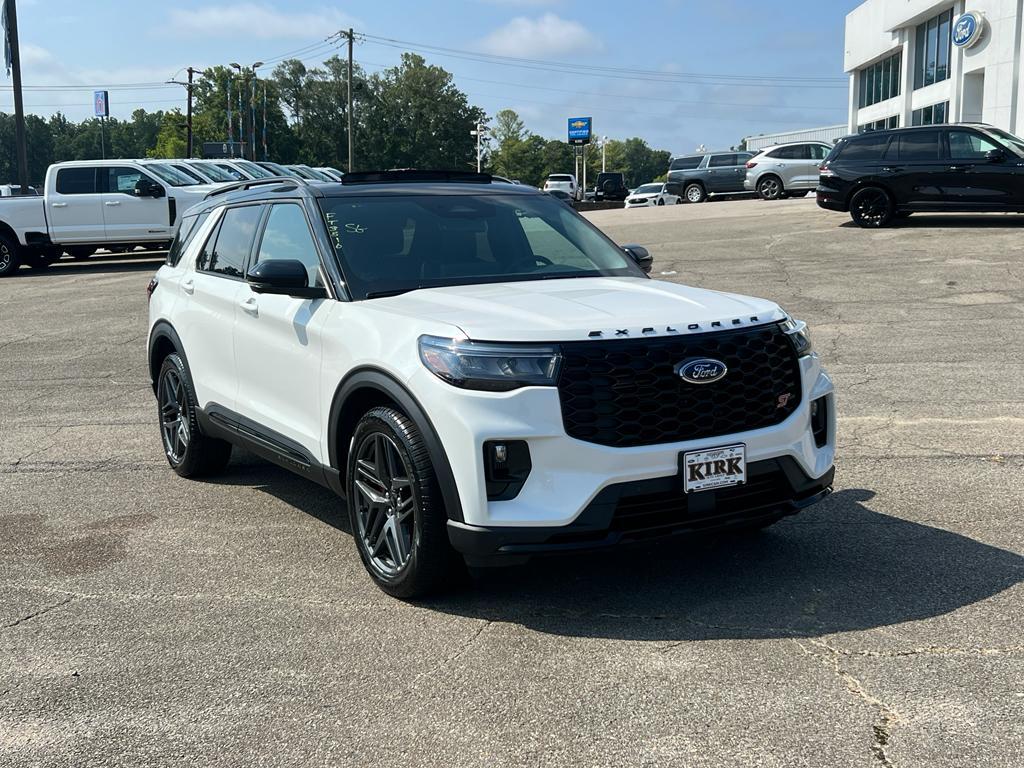 new 2025 Ford Explorer car, priced at $64,575