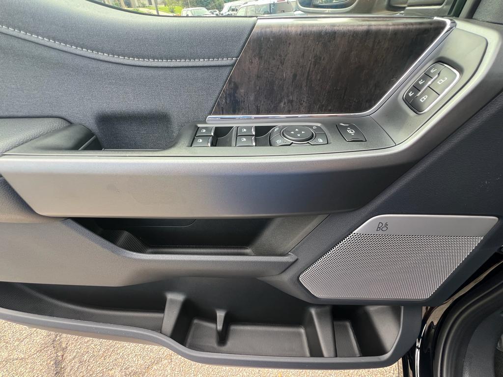 new 2025 Ford F-250 car, priced at $76,330