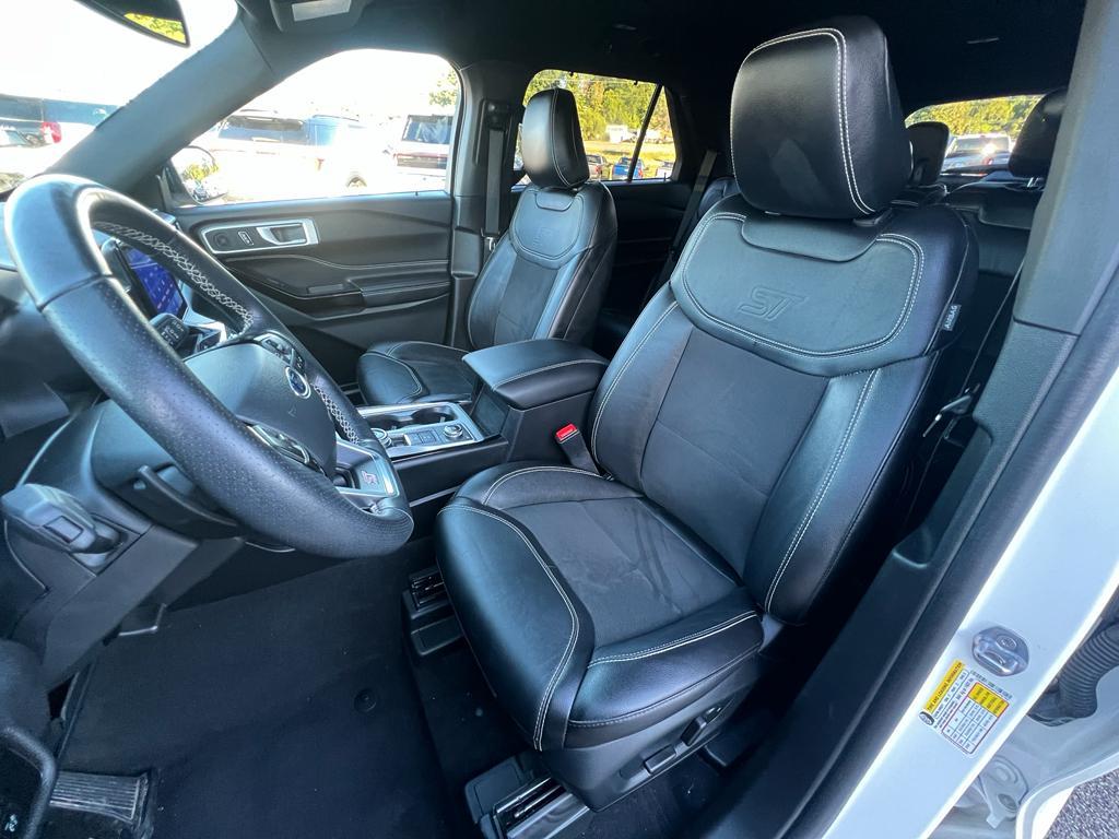 used 2023 Ford Explorer car, priced at $38,995