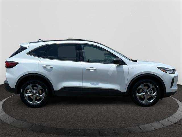 new 2025 Ford Escape car, priced at $37,065