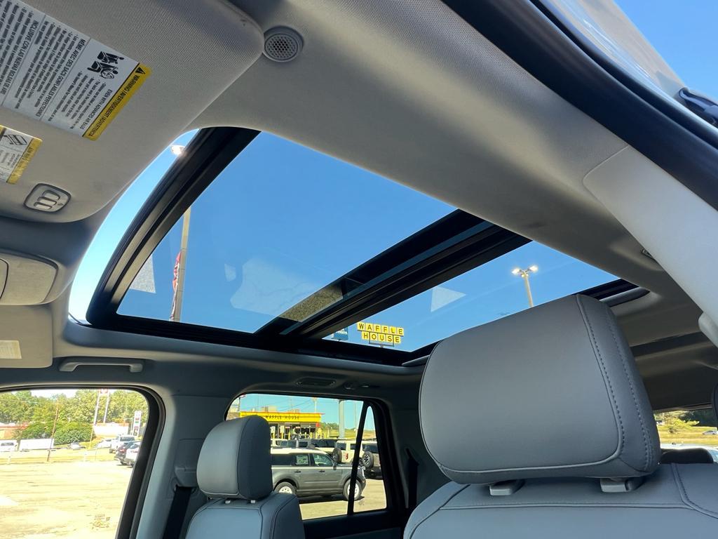 new 2025 Ford Expedition Max car, priced at $76,165